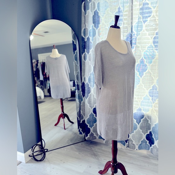 Lane Bryant Metallic Gray Tunic in Women’s Size 18 - Picture 3 of 5